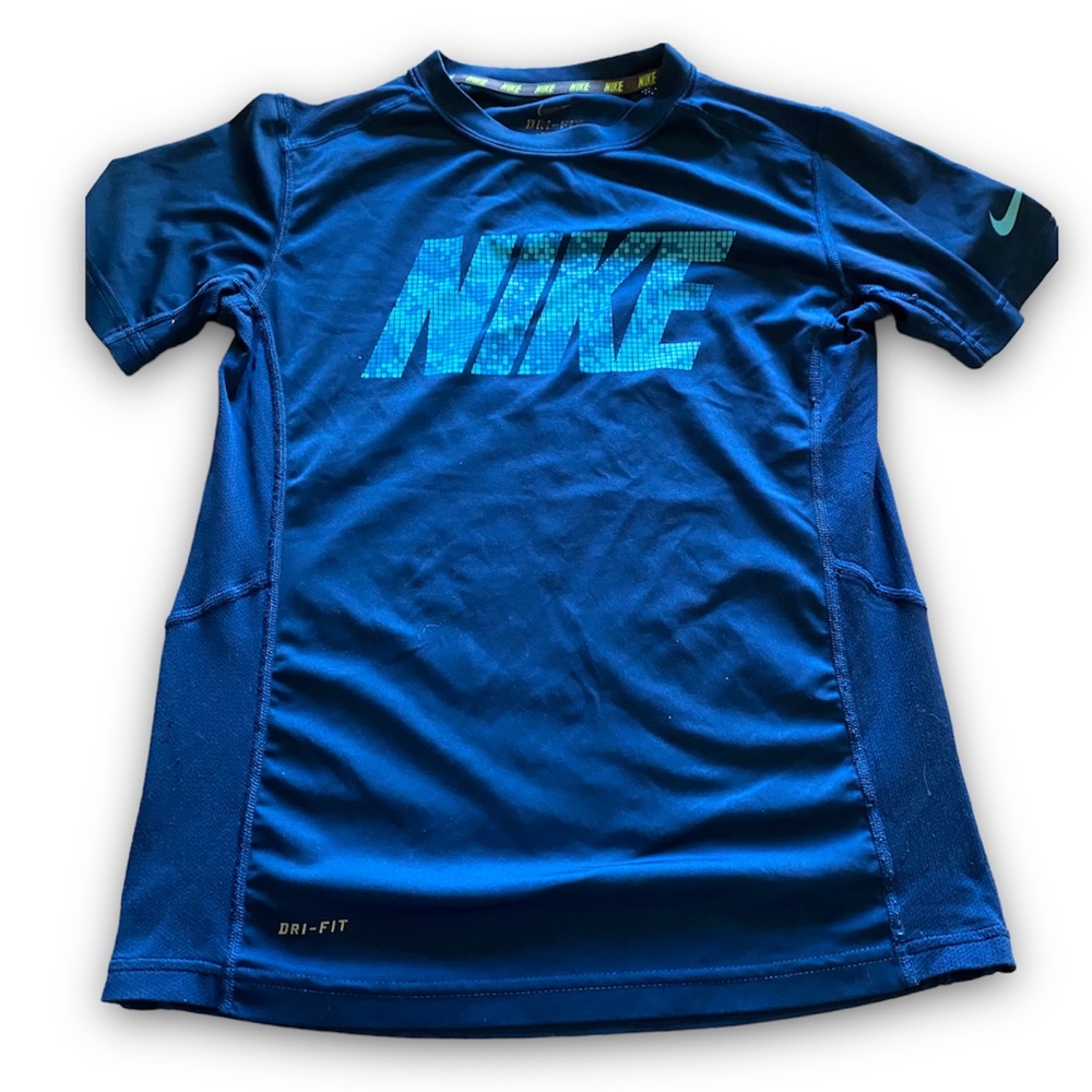 Nike Boys T-shirt